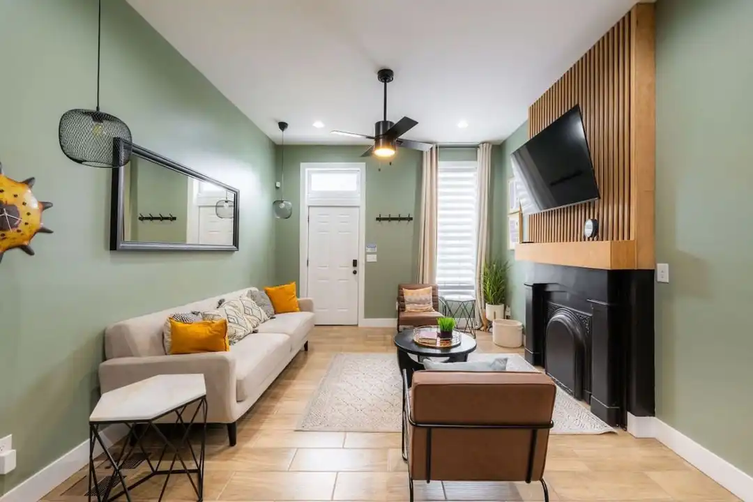 1811 Baymiller St unit 1579829P – photo 1