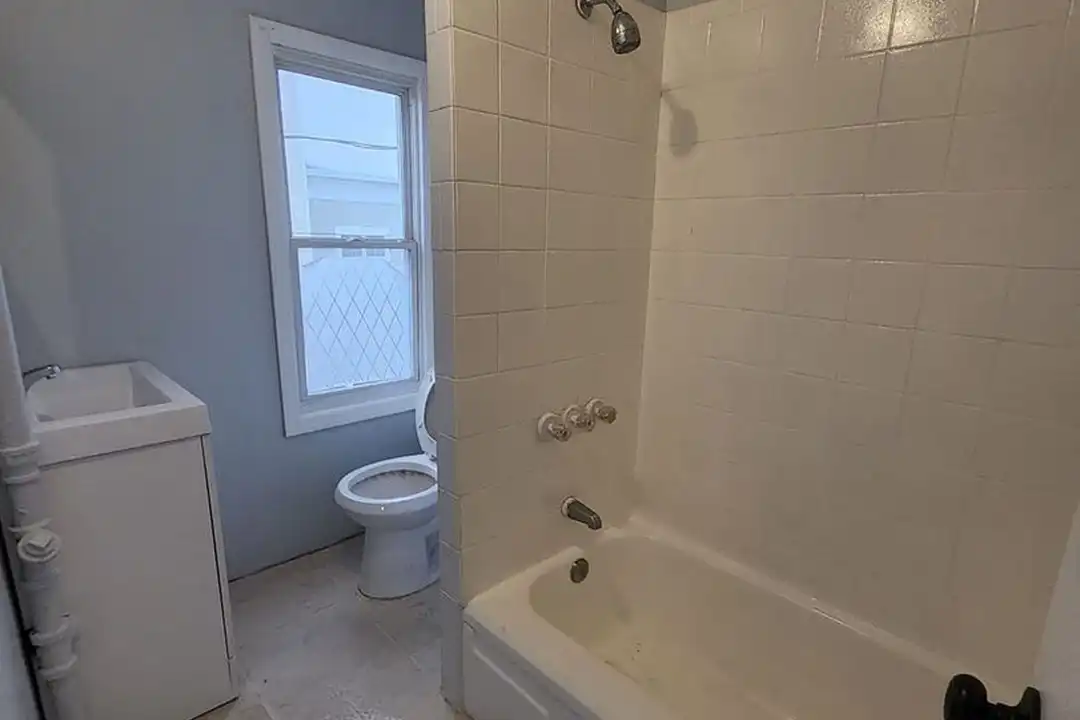 82 Wilson Pl unit 86 - More