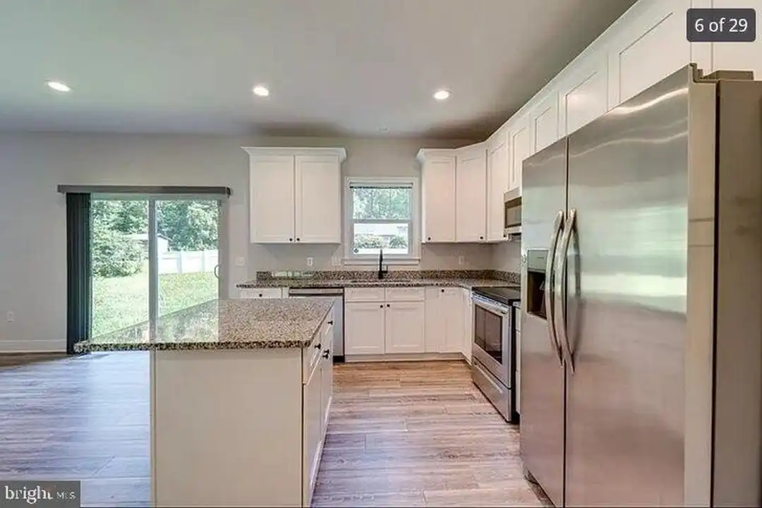 7 Limox Ln - View 6