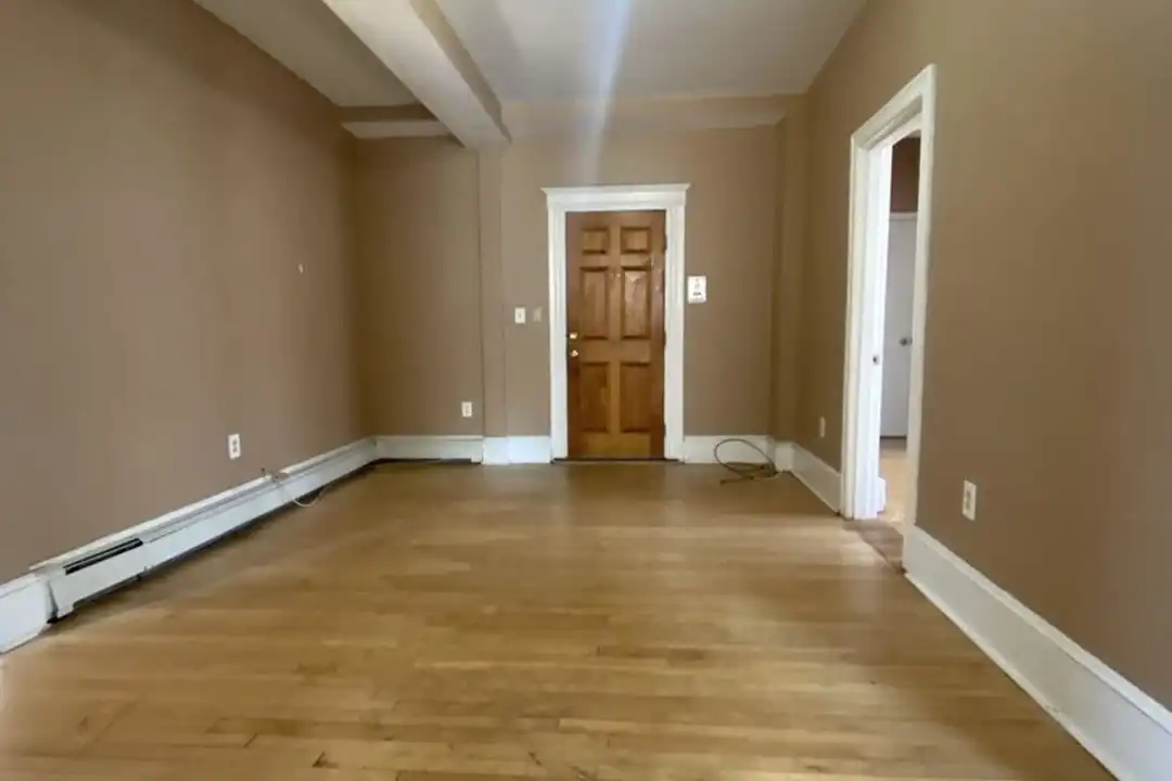 183 Harvard Ave - More