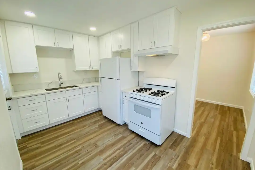 552 S Magnolia Ave unit 552 - View 5