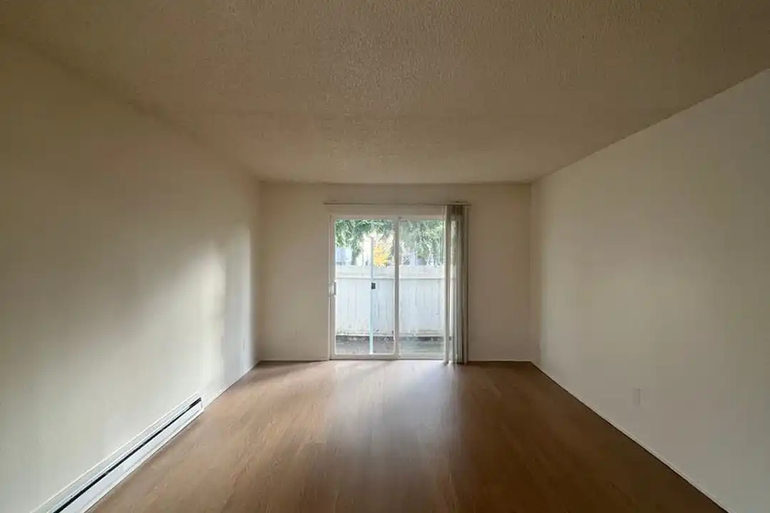4611-4631 SW Luradel St unit 30 - Widok 4