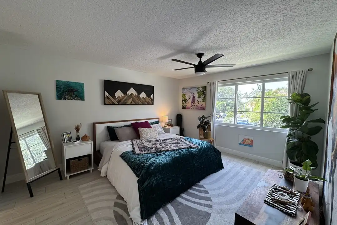 Apartment in Jupiter - More