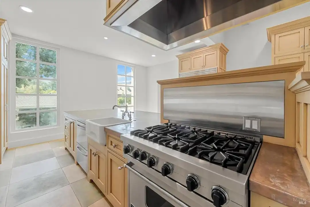 1533 Allyn Ave - View 6
