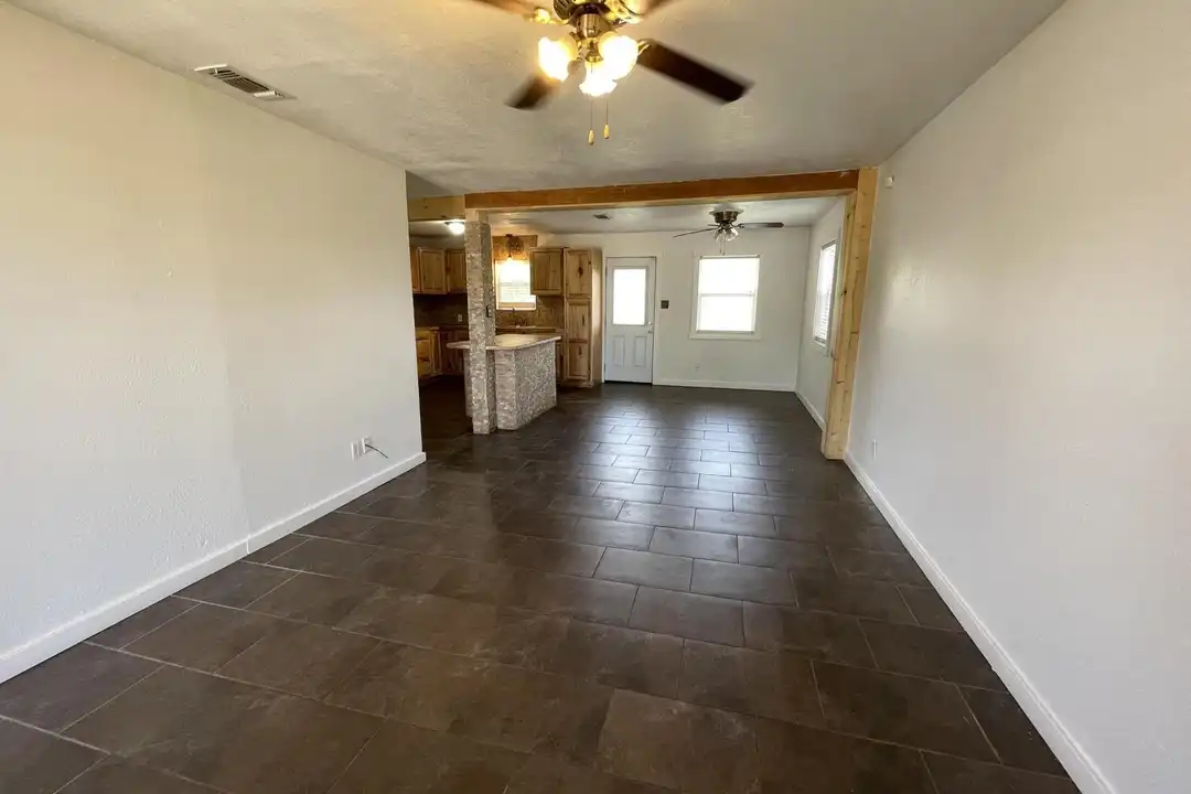 4813 37th St - View 5