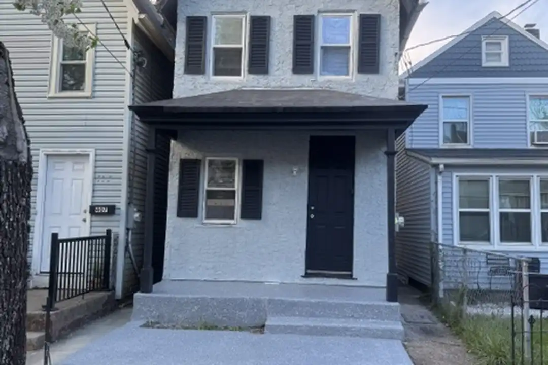 409 Beech St – photo 1