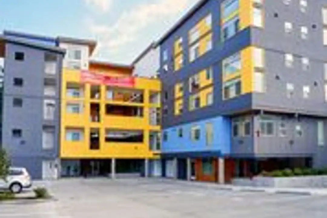17020 Aurora Ave N - View 4