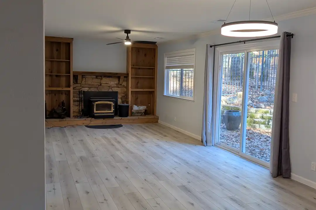 16585 Leafwood Ct - View 6