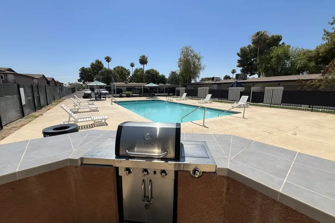 Hayden Square Apartments – photo 1