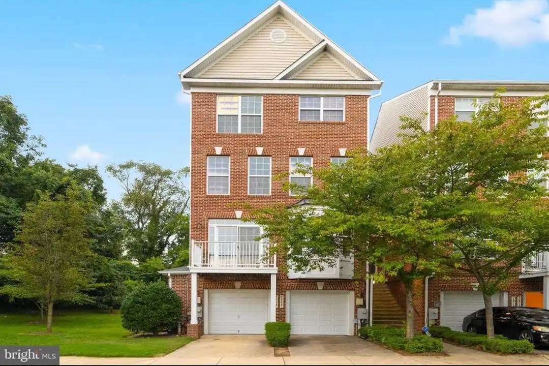 2809 Forest Run Dr unit A – photo 1 of 13
