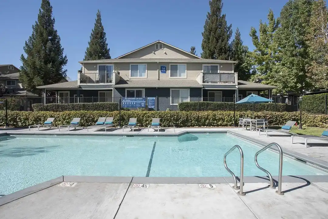 5400 Heritage Tree Lane