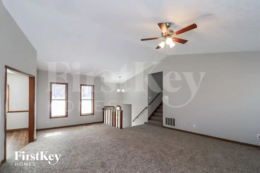 213 Park Ave - View 4