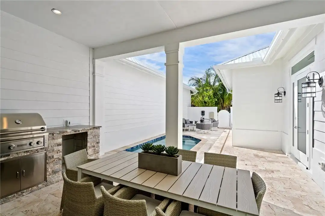 20 Strand Dr - View 3