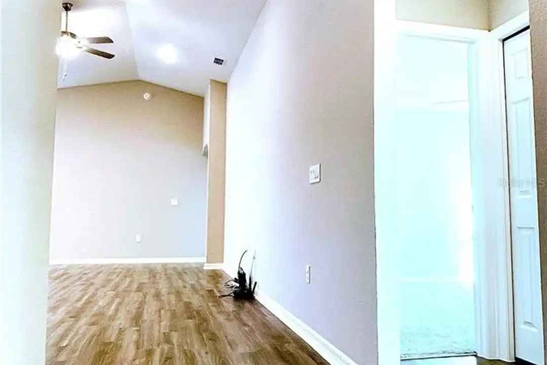 1387 Mountain Flower Ln - View 2