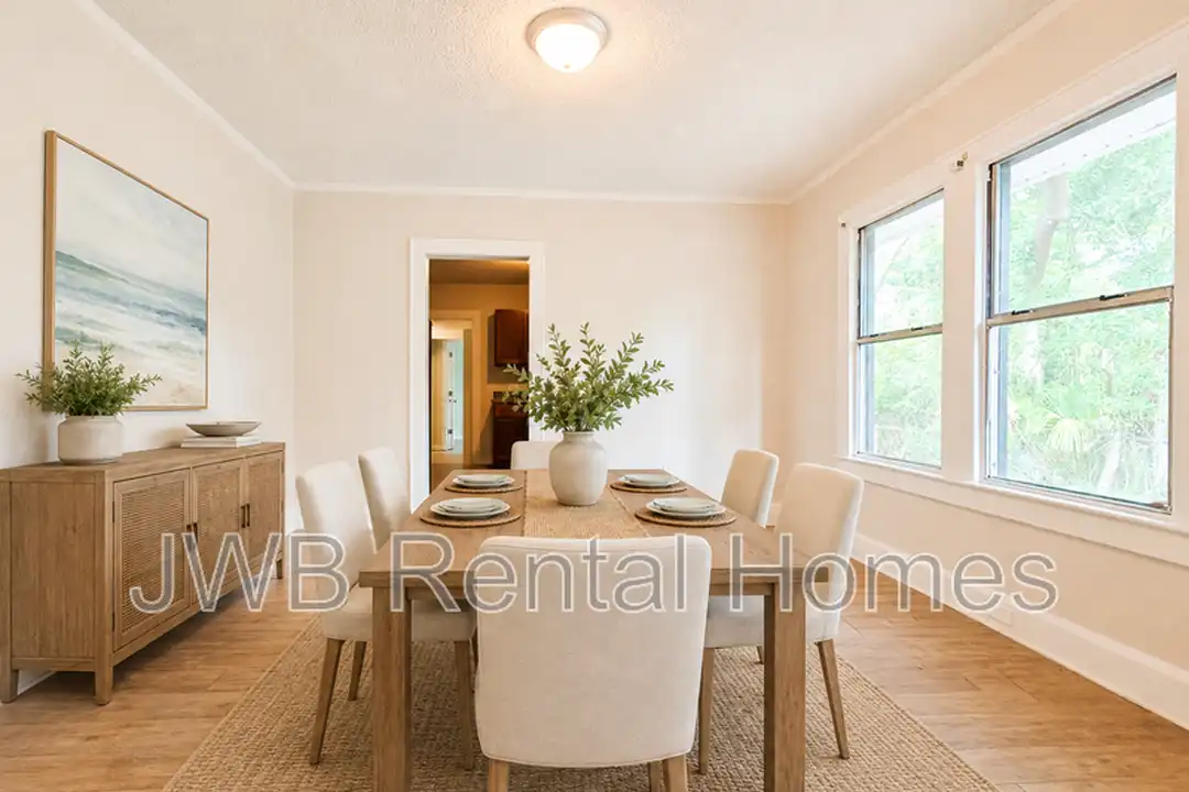 33 W 55th St – pohled 5