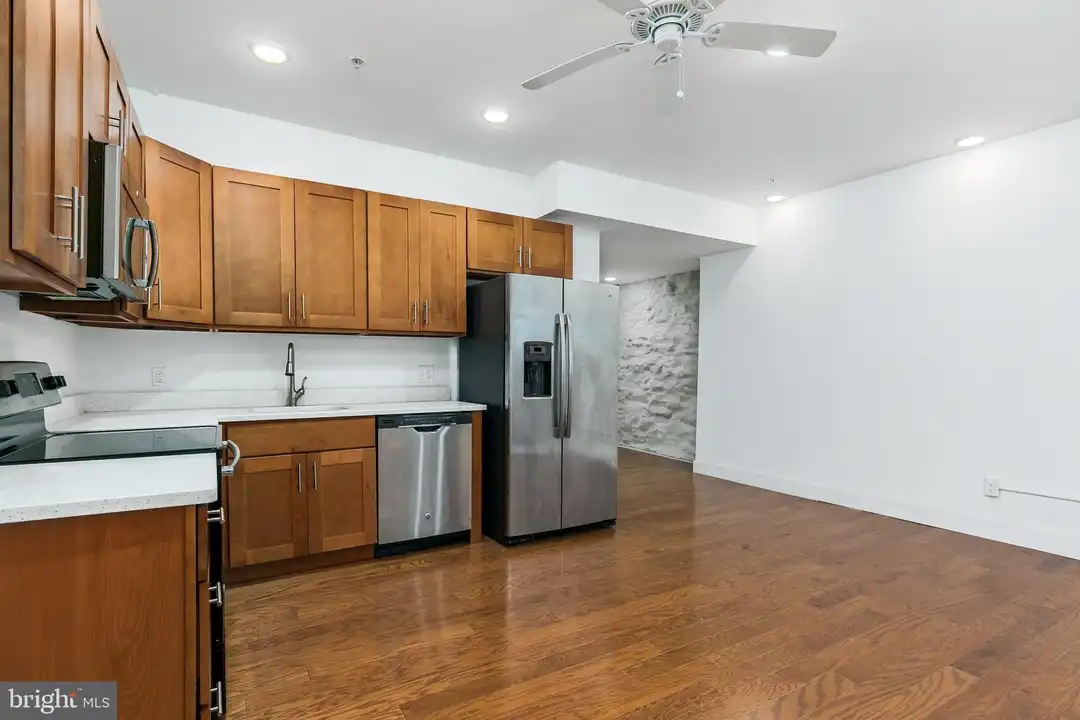 1639 Poplar St #LL2 – pohled 3