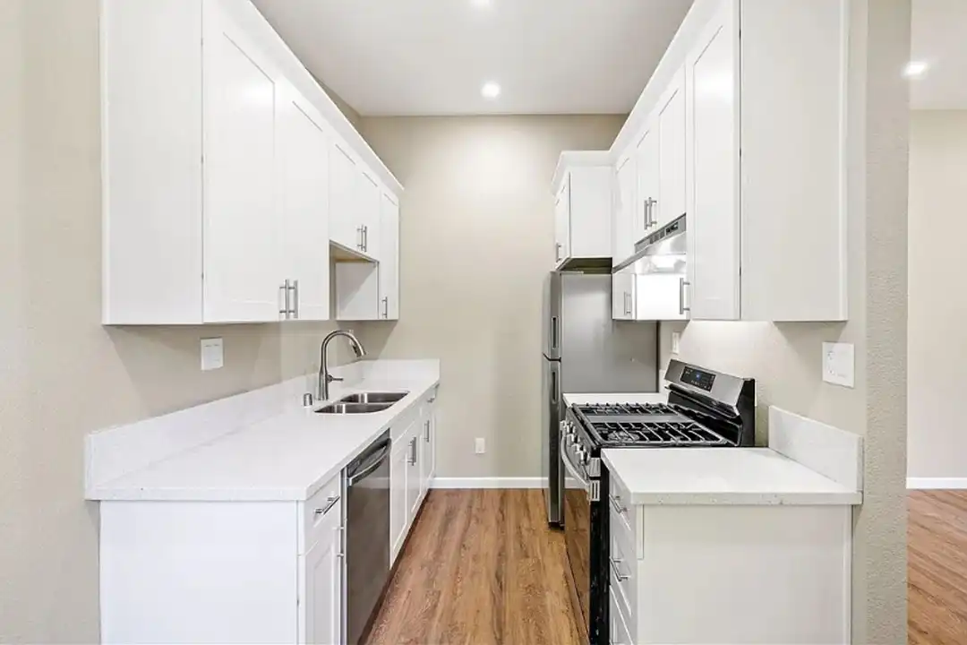 7437 Santa Ysabel Ave unit #E - View 4