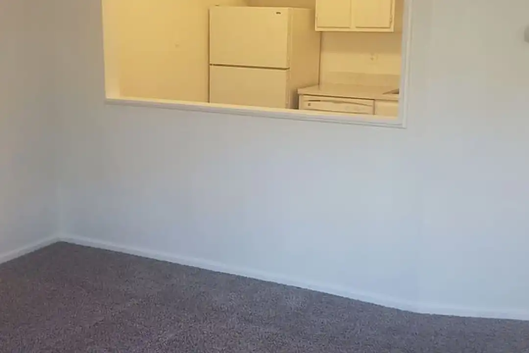 Apartment in Denver - View 3