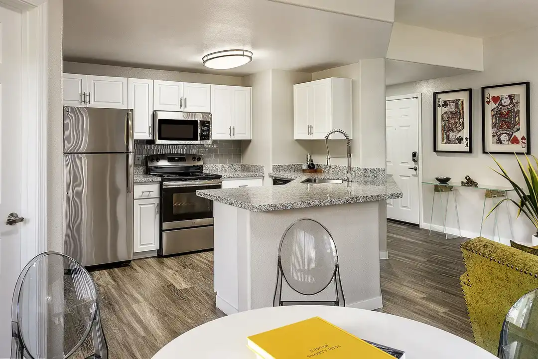 Apartment in Chandler - View 5