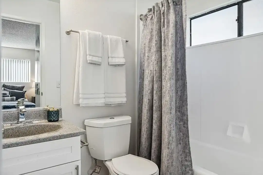 The District Apartment Homes – photo 1 of 23