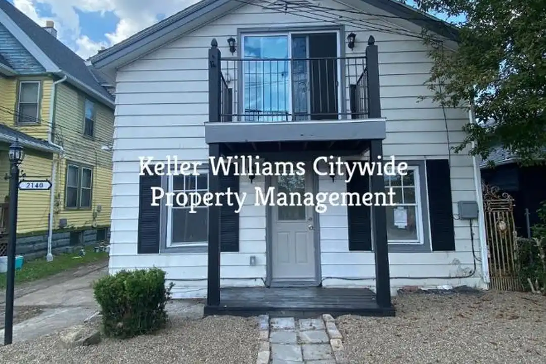 2140 W 29th St – photo 1