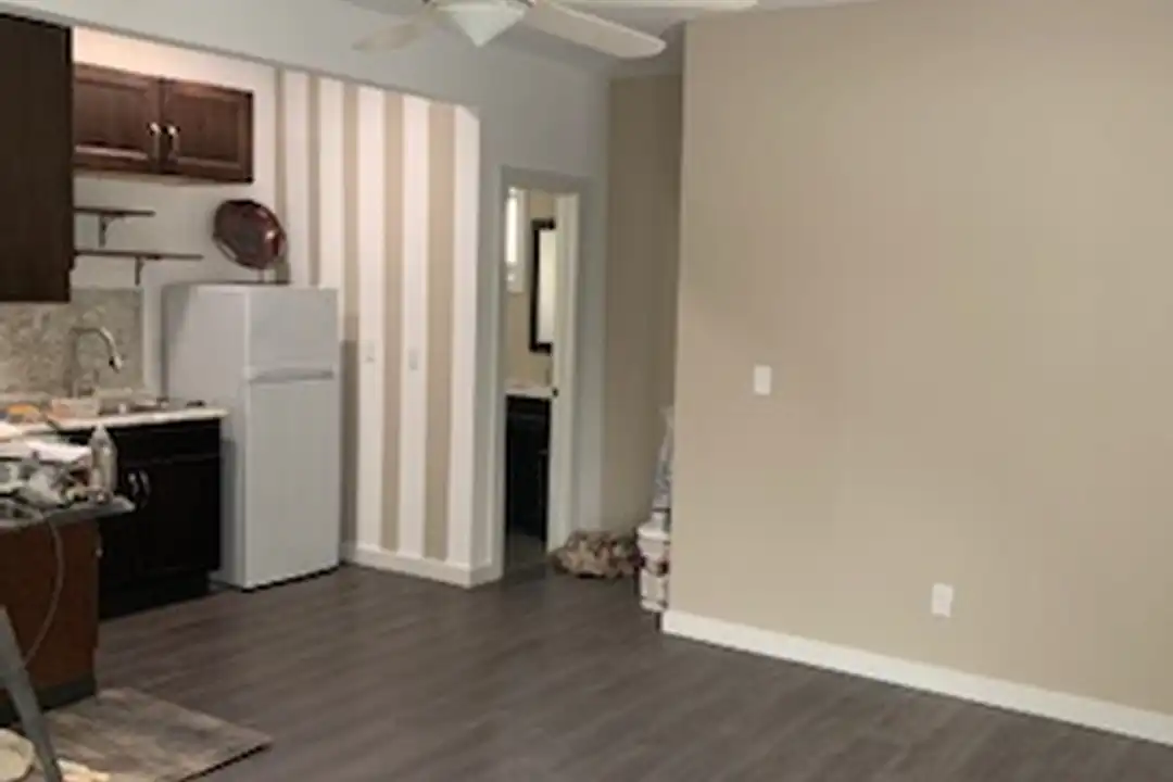 1420 Dayton St unit B - View 3
