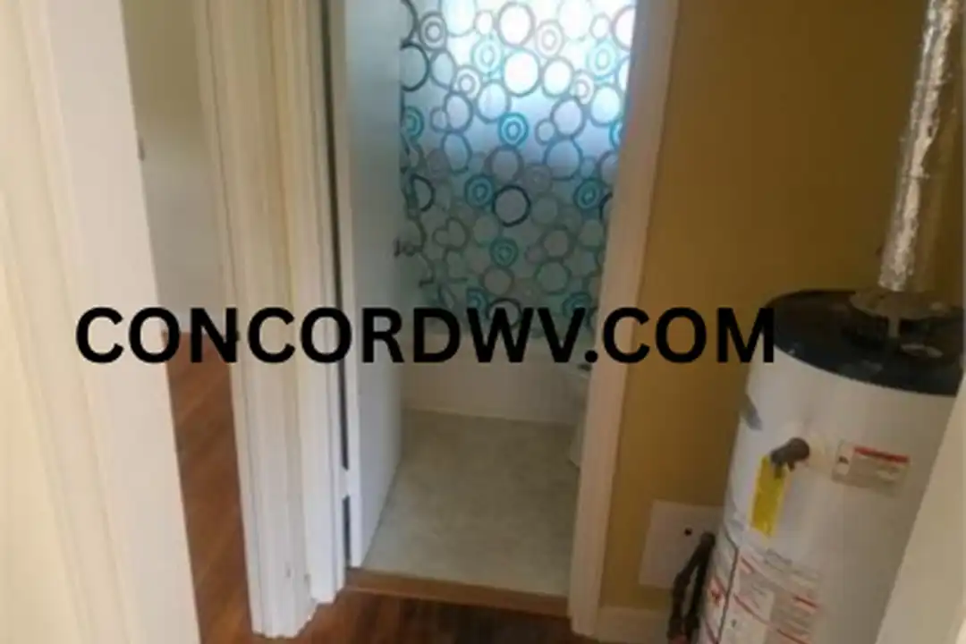 114 Old Hinton Rd unit B - View 3