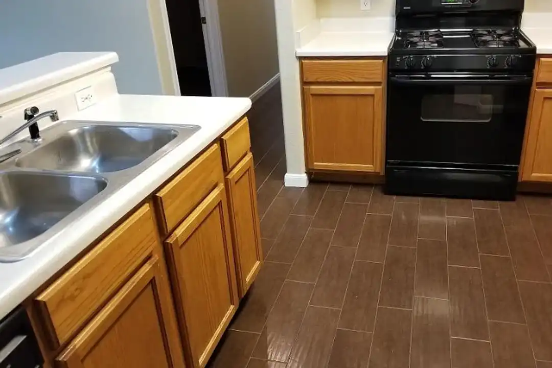 2801 Southampton Way - View 4
