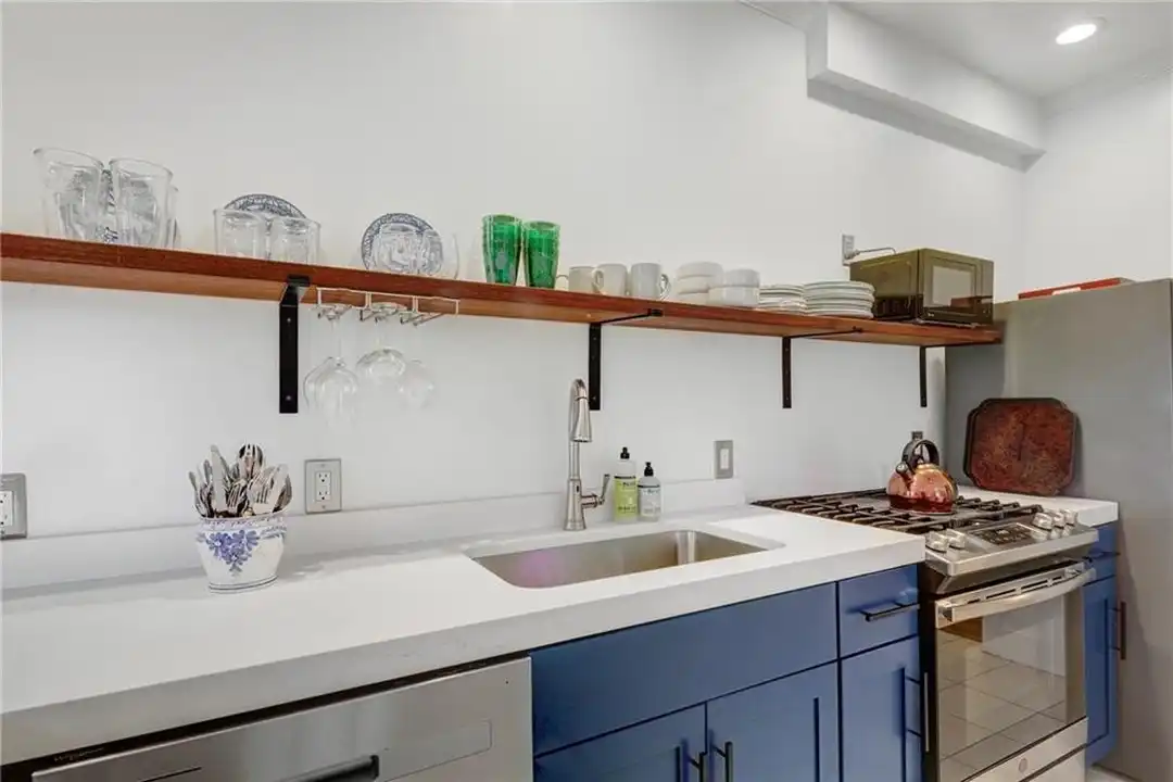 24 Hunter Ave - View 5