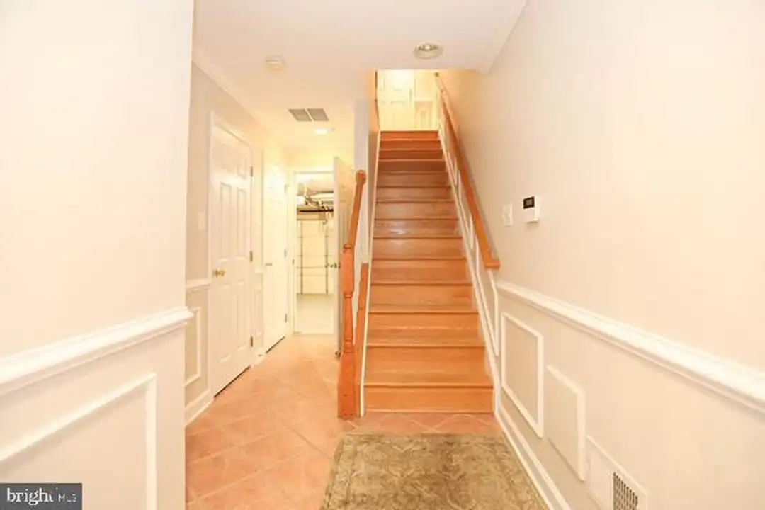 722 Capitol Square Pl SW - View 4