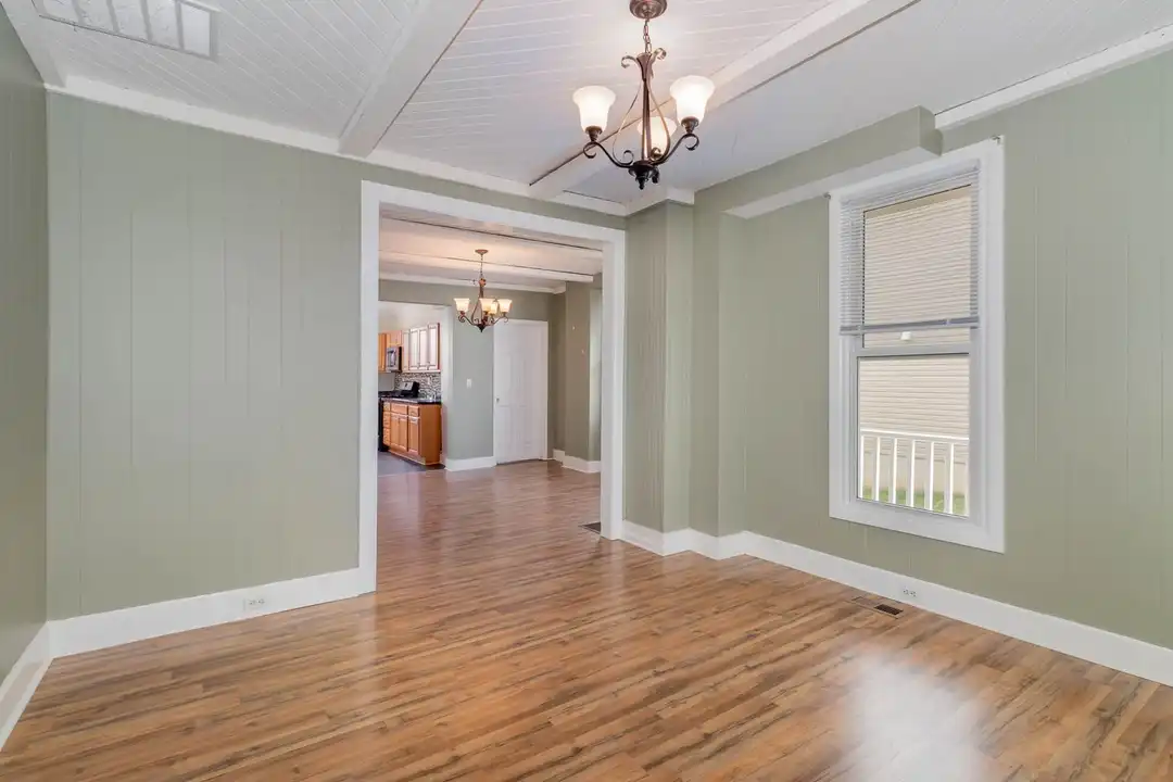668 Main St - View 4