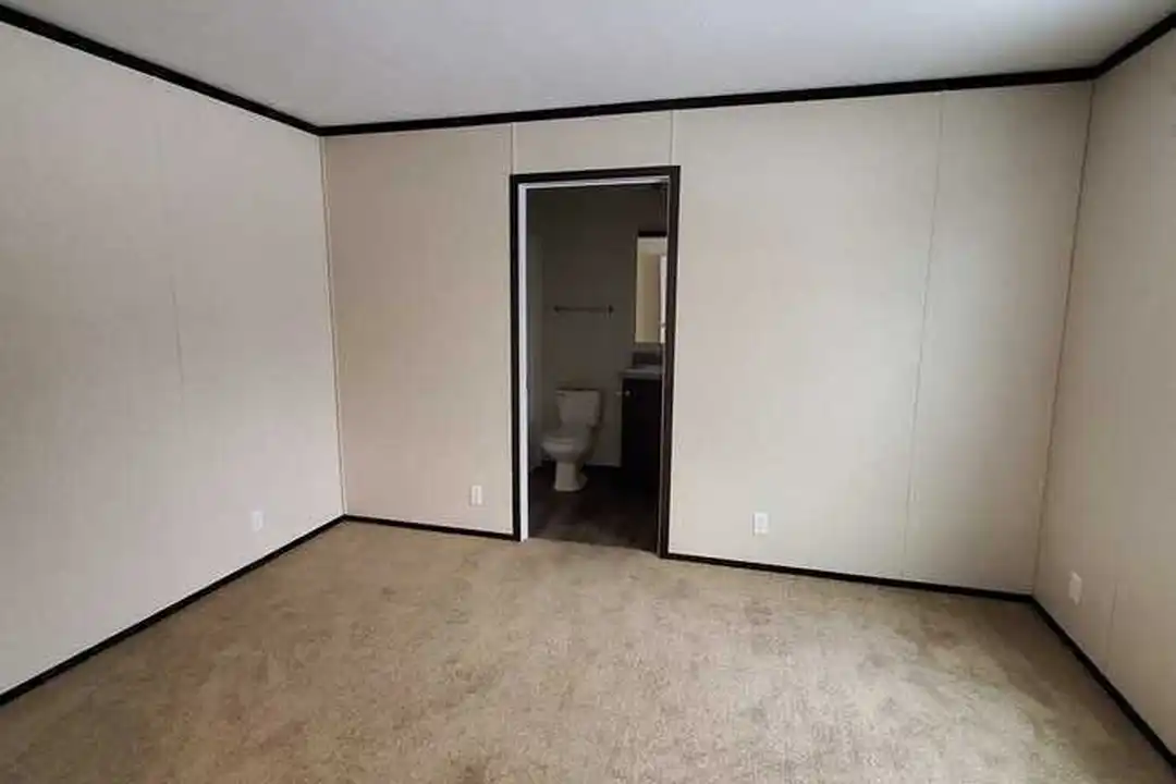 3407 W Mt Hope Ave - View 5