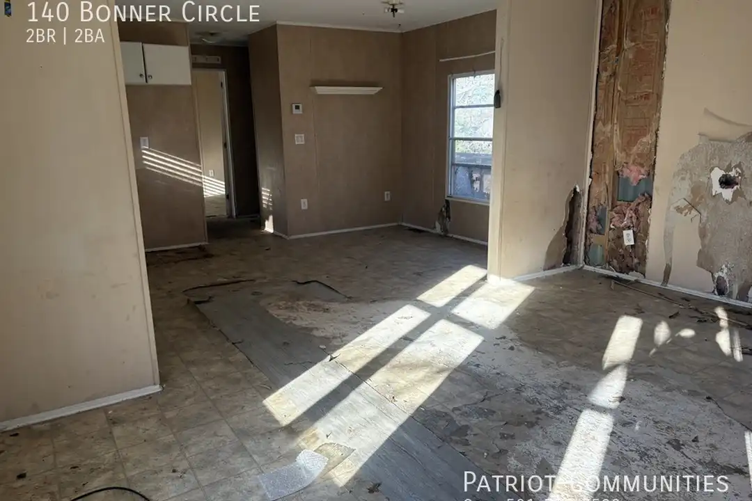 140 Bonner Cir - View 3