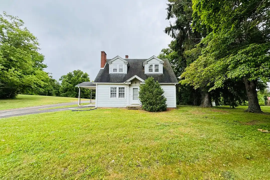 1410 N Main St – photo 1
