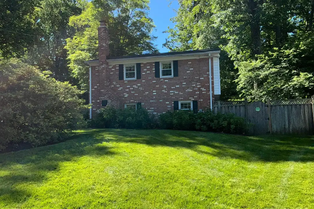 4701 Red Fox Dr - View 3