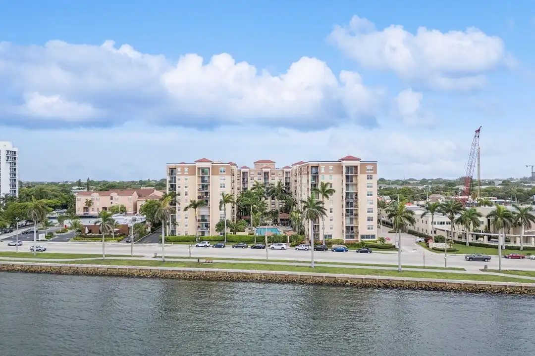 1801 N Flagler Dr #238 - View 3