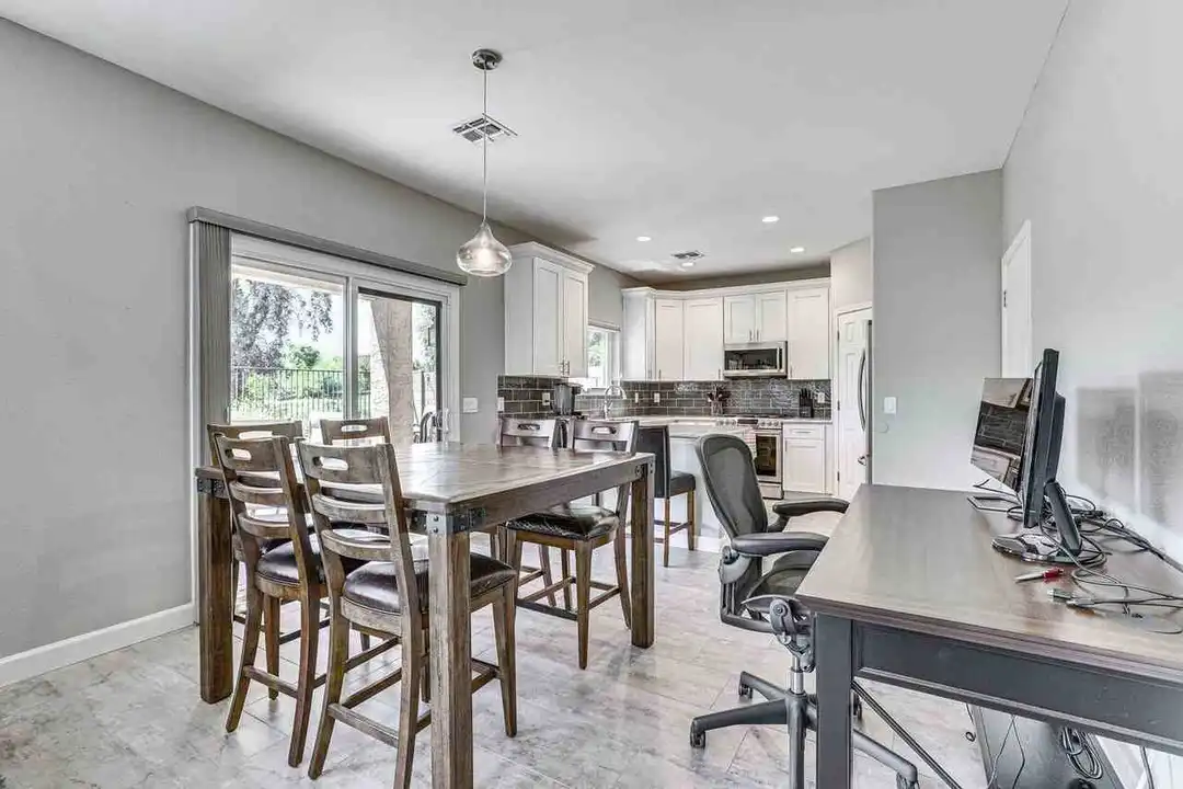 3043 E Fremont Rd unit 1546371P - View 3