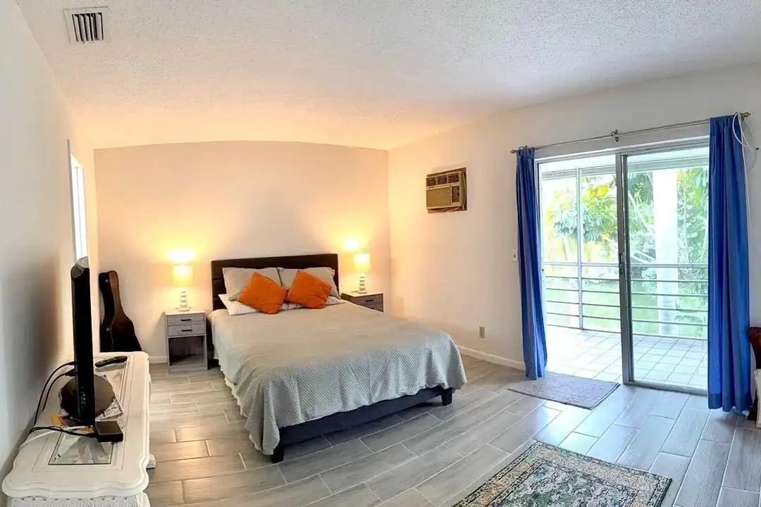 63 Windsor C - View 3