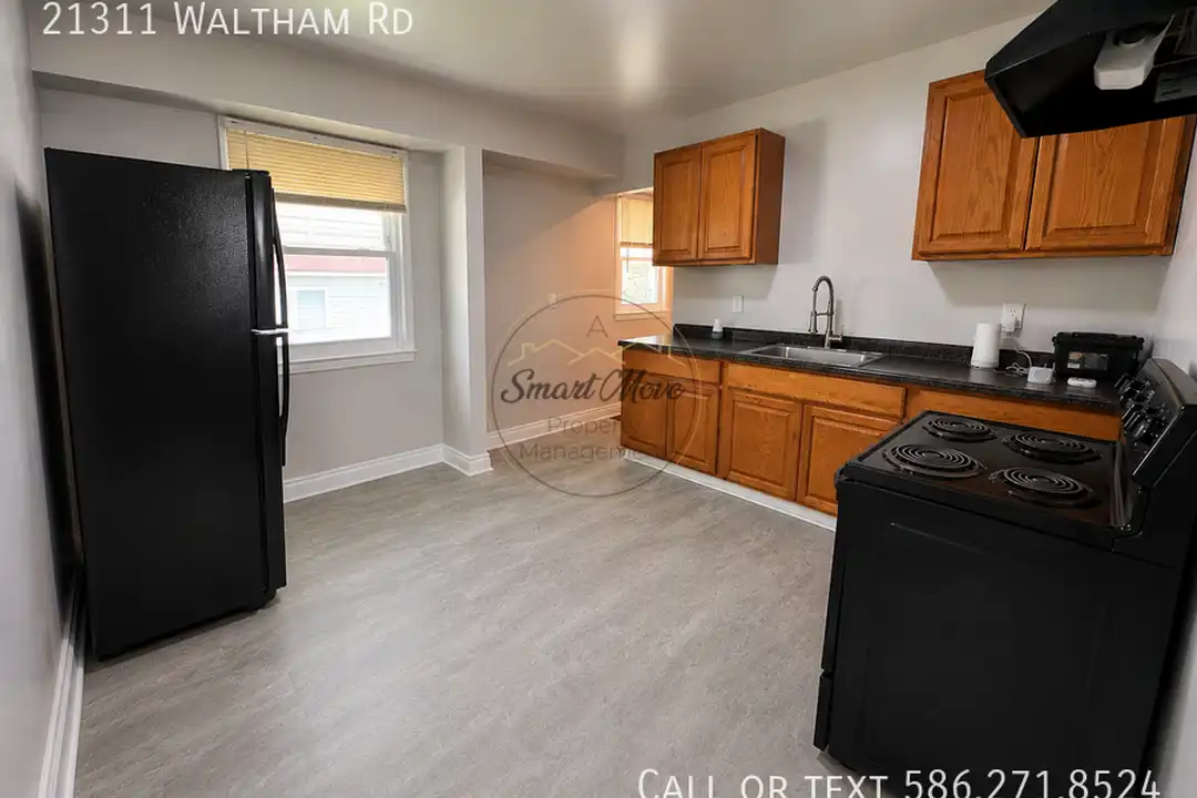 21311 Waltham Rd - View 5