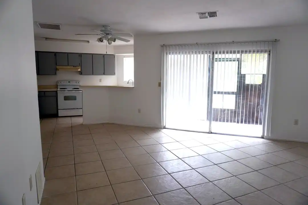 3640 Meriden Ave unit 3 – photo 1 of 15