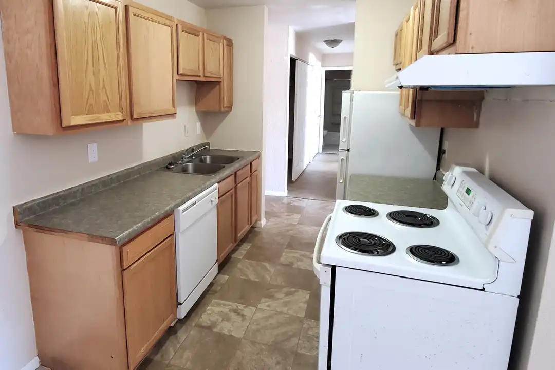 Green Hill Apartments - View 3