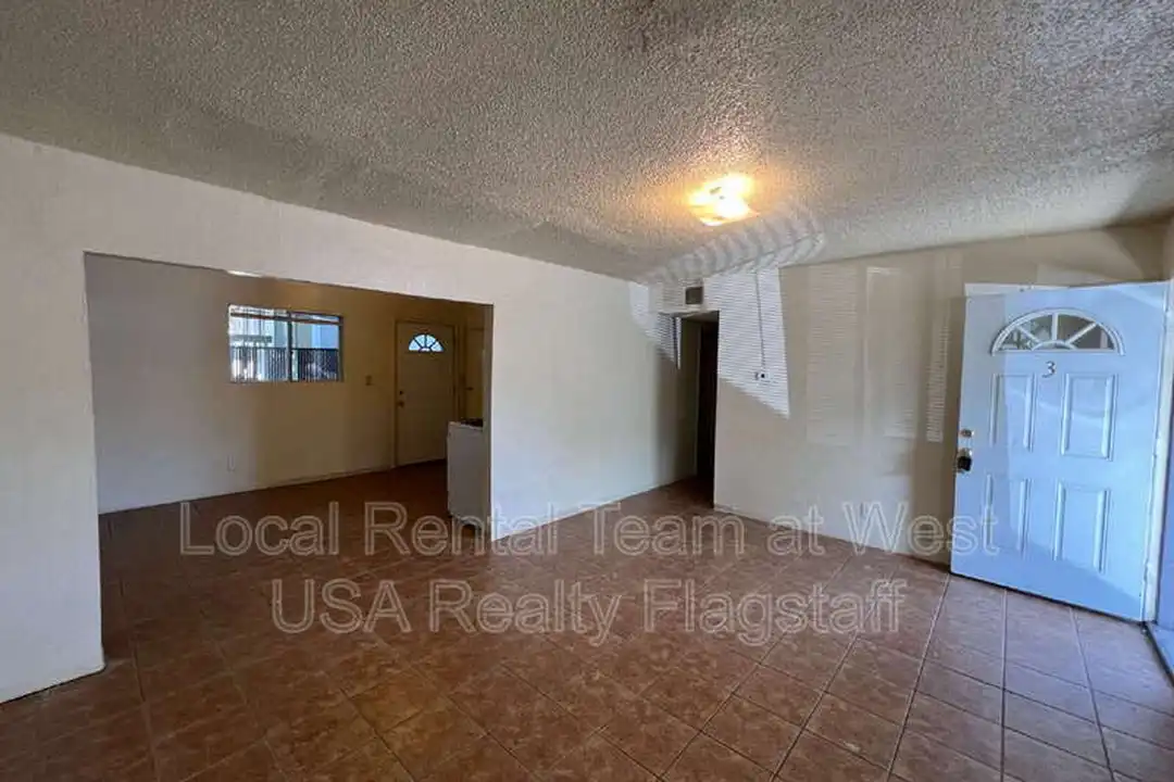 117 E Ellery Ave unit 2 - View 2