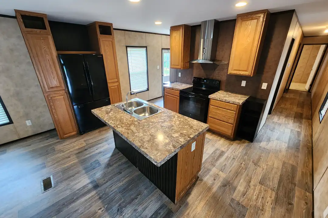 502 E Lee - View 4