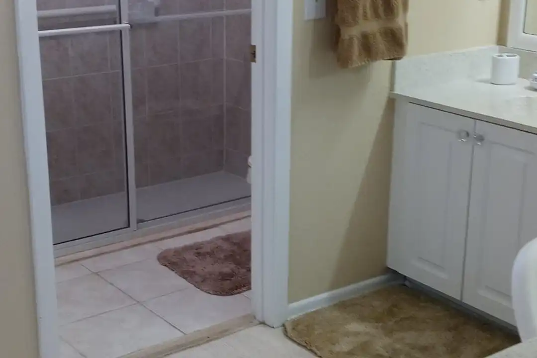 3301 SE La Prado Ct - View 5