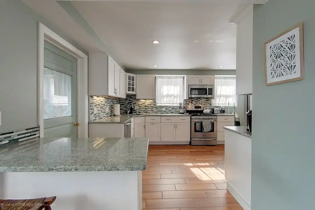 House in Newport - View 2