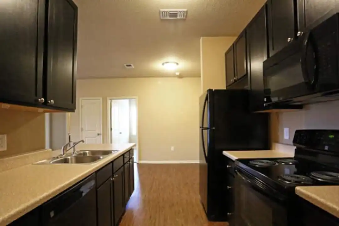 Apartment in Austin, Travis - View 5