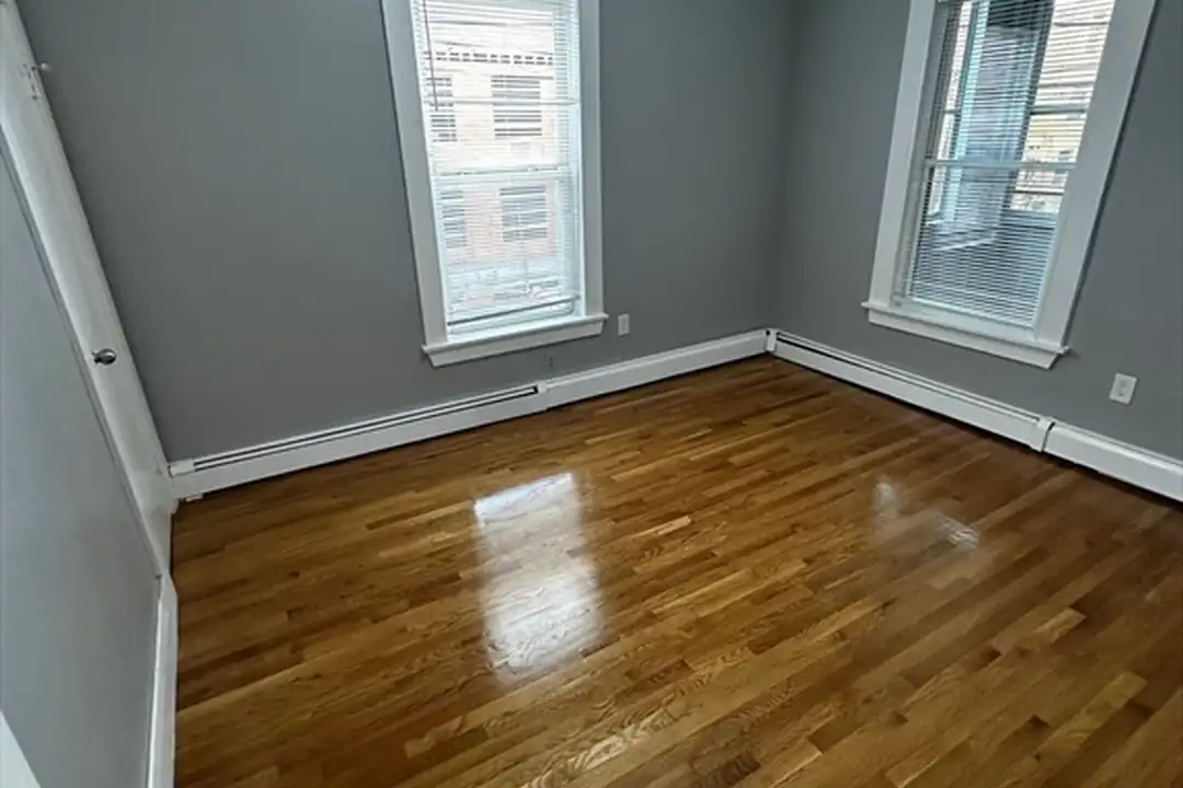 46 Lambert Ave unit 1 - View 3