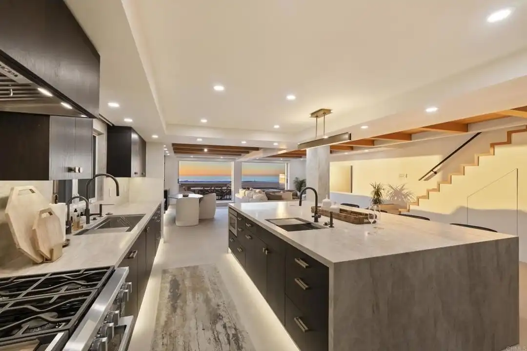 2016 Ocean Front - View 4
