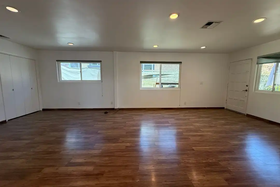 House in Los Angeles - View 5