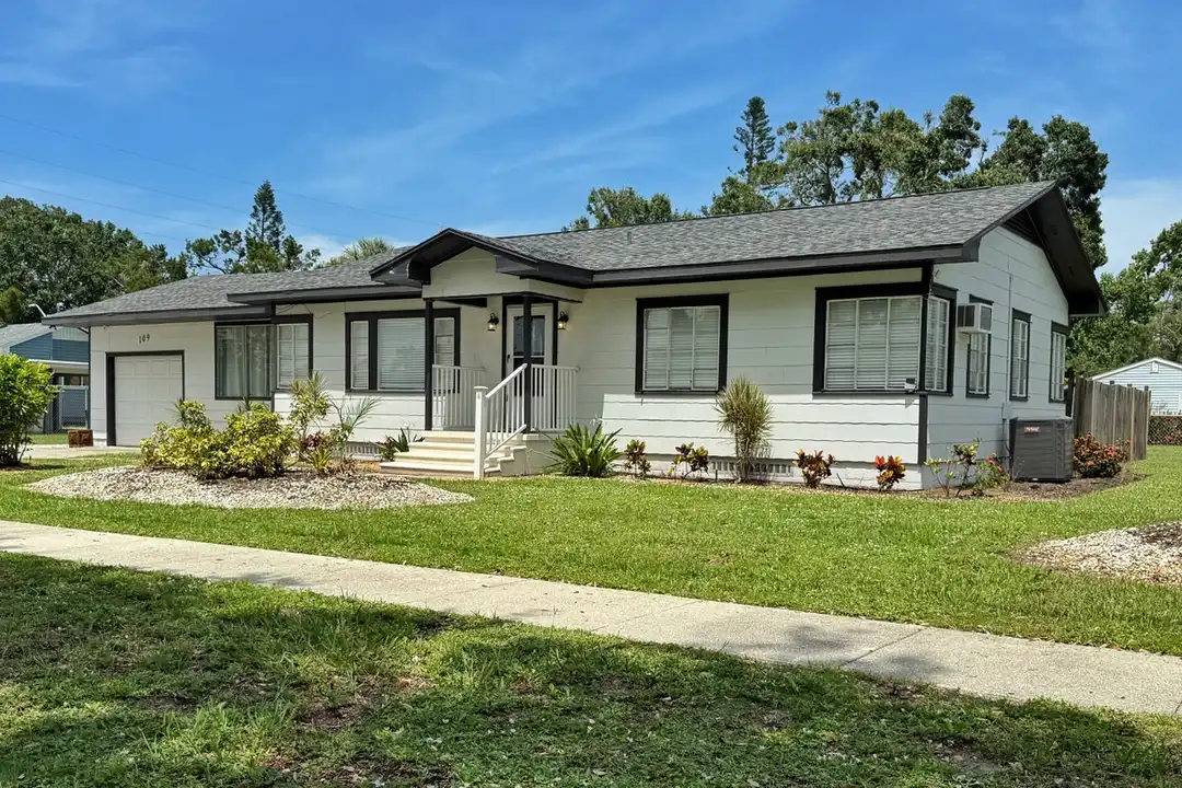 109 53rd St W – photo 1